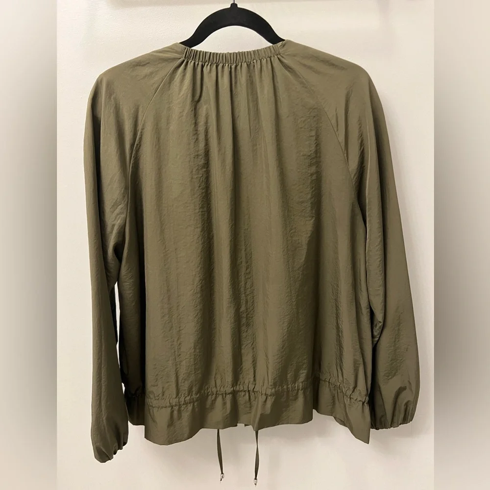 Green jacket - Picture 3 of 3